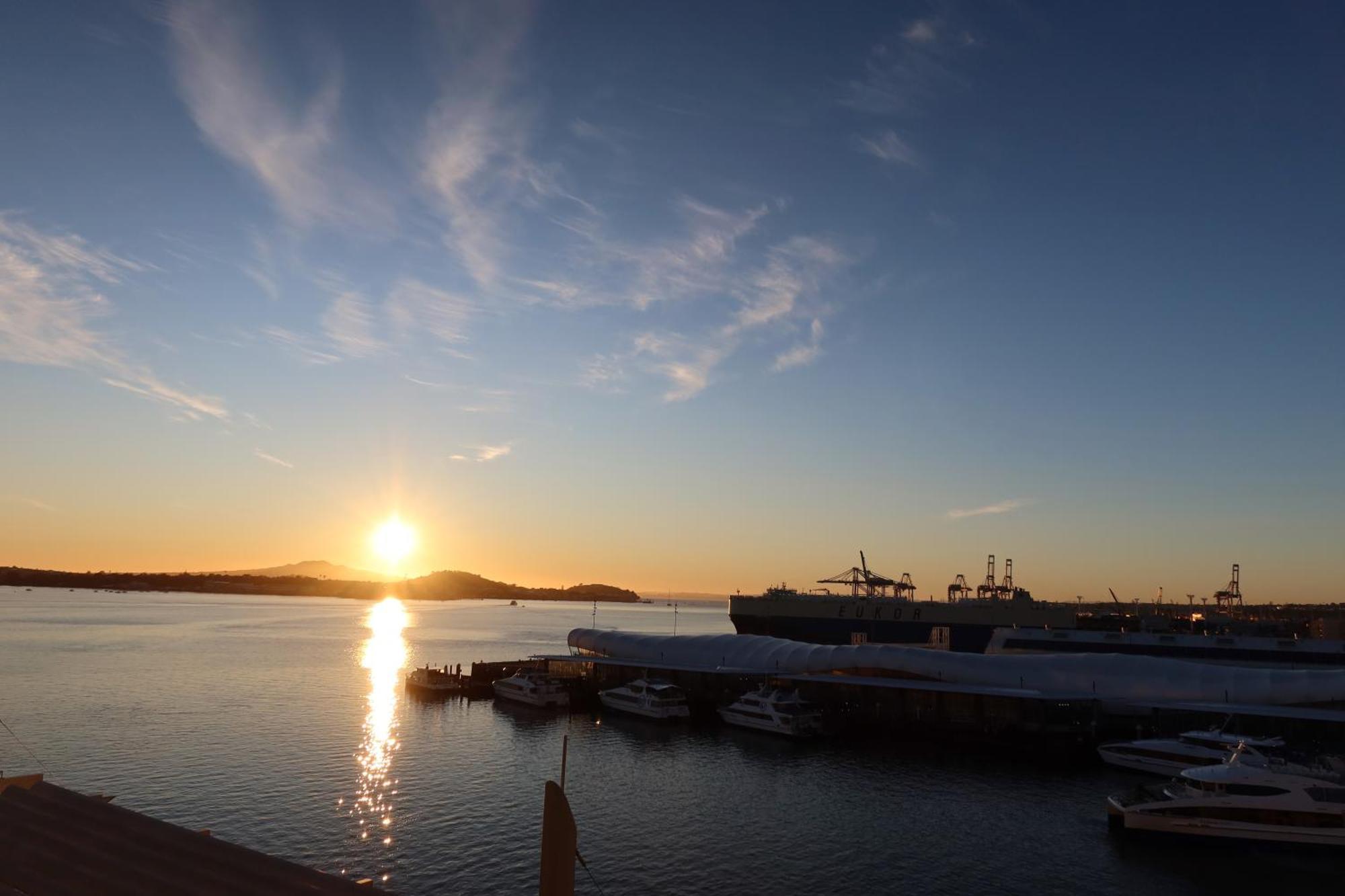 Penthouse Apartment With Stunning Harbour Views Окленд Екстер'єр фото